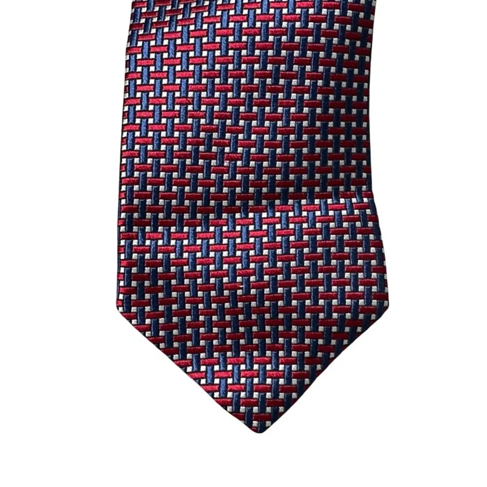 Tommy Hilfiger Mens Silk Necktie Red Blue White Basketweave Geometric Woven Tie